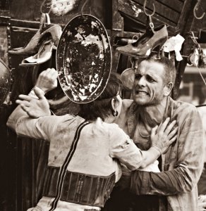 Elválás, Eugene Ladányi photos