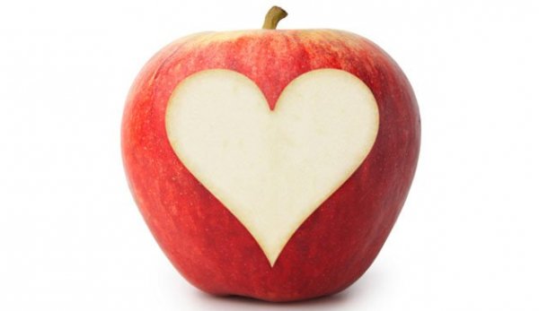 apple-heart-love-healthy-628x363