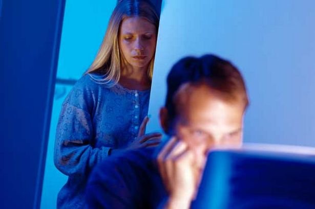 társkeresőfüggő2